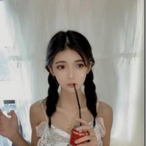 斗鱼人气王《狗头妹子》口罩变装