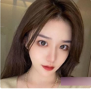 奇妙独家：某推顶级神颜身材网红Babanaix