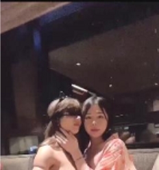 Twitter国产TS超美肤白貌美的微博网红（张思妮）酒店狂欢