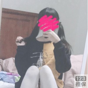 某推极品美女主播（喵喵）40部短视频合集