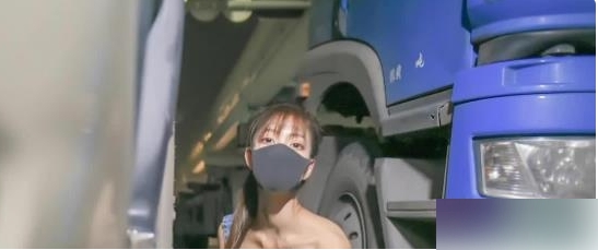 Twitter超火女神（懂小姐）扮演修理工，曼妙身材令人血脉喷张【339MB】