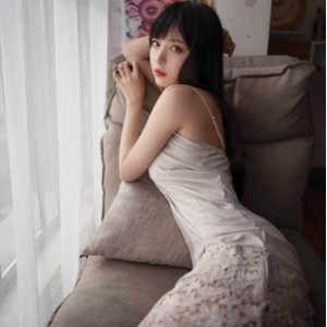 小鹿鹿微博合集：人气女神的精彩分享