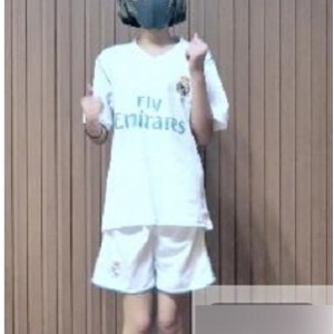 抖音美妆达人钰儿推荐的舍得妹舞动青春商品