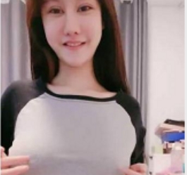 绝色女神的耶耶奶：魔鬼身材与大长腿