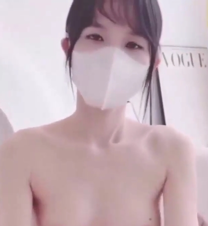 精选妹子牛奶泡泡浴钢塞指教水里后推车内释