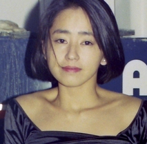 高颜值少女的成长史：从大学到婚后的13年日常生活