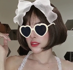 终极绿帽妻子OLsou私拍41V+8G