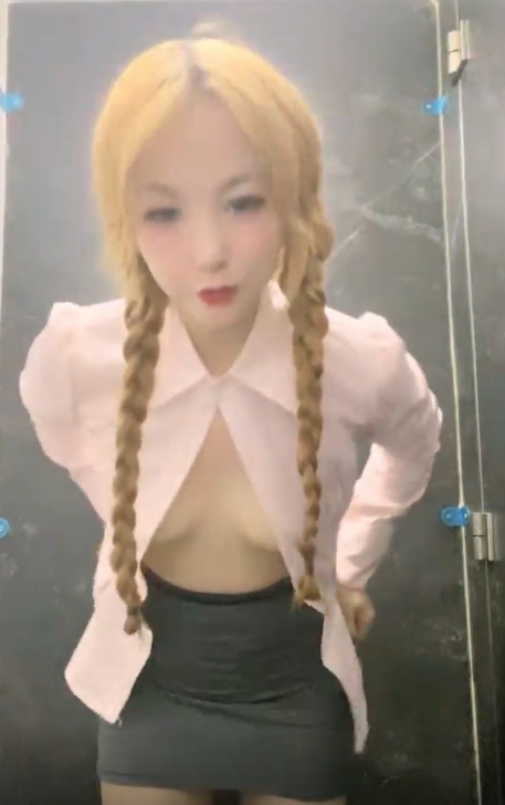 限时特惠乔宝快喷啊！线下见面开干，2v+2.43G全新火锅店，百度盘转载搬运！