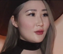 网红御姐Yummy的精选身材私拍