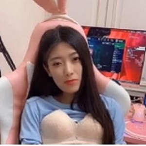 月月大小姐抖音网红瓜