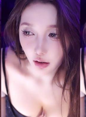 热舞视频米娜minana呀15V-6G身材极好虎牙美女主播4K舞蹈表演