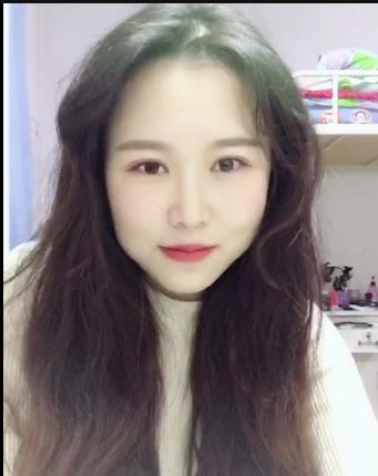 《坑前女友+有C私拍！校园高颜小视频[49V-2.5G]》