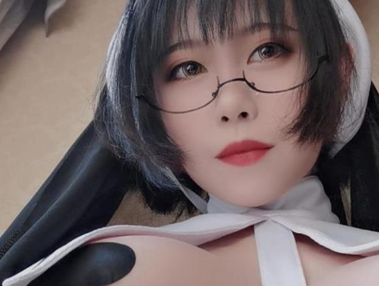 视频大小4.6G斗鱼A失眠R咩咩酱绅士高冷御姐可爱樱桃小口精品合集