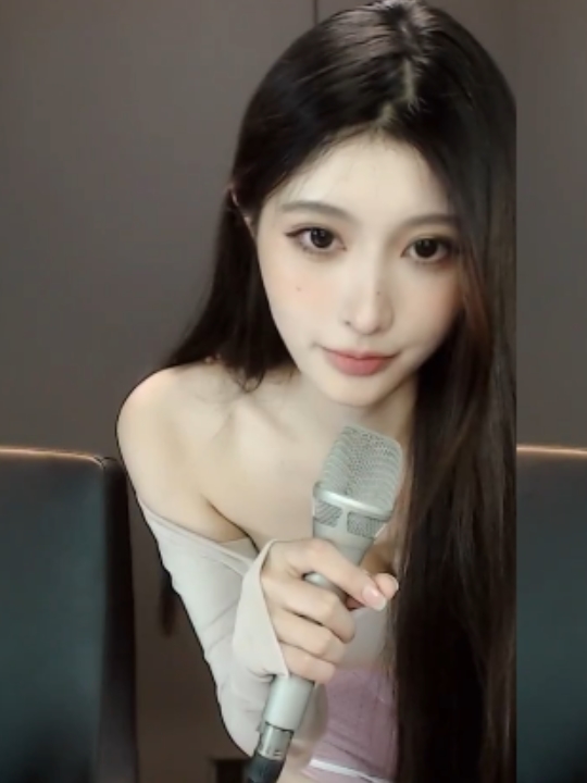 虎牙主播环星晴子热舞原版直播视频30v+2.25g百度云