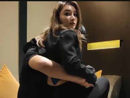 小宝寻花：无水印自拍视频，40分钟时长，展现魔鬼身材和迷人声音