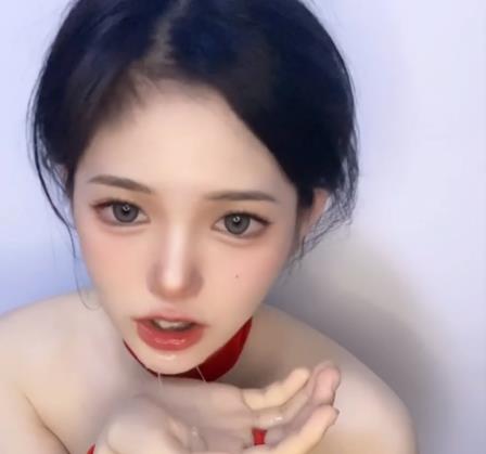 微博网红妹子倦倦喵的机械风作品集，19个视频2.1G