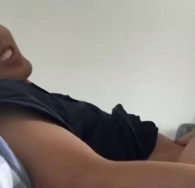 小明被小红骑S互动视频：身材骑行耐力展现