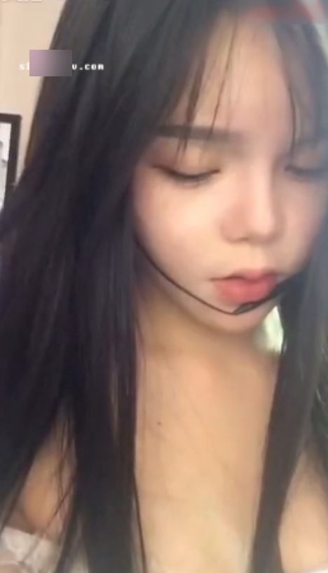 花椒女神yuki私拍福利视频8V25分08秒379M露脸三点尺度