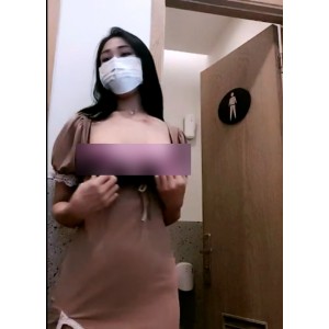 视频户外餐厅表演：出场，某处不明液体盘3V，2.2G