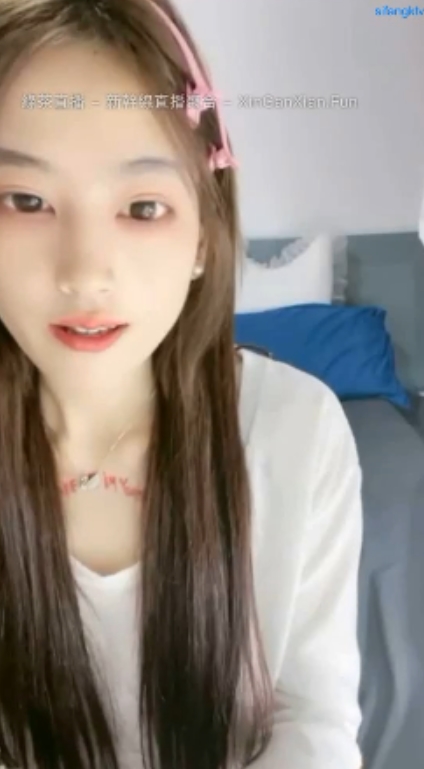 腿模露露：清新可爱球球头舞蹈秀视频6小时55分钟MP4格式4.65GB