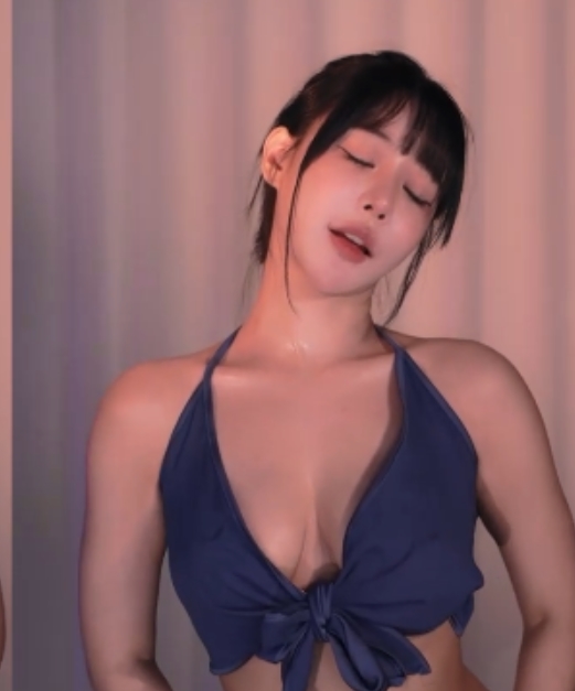 五一福利！韩国美女主播韩璐热舞小合集12v+2.2g链接30天有效