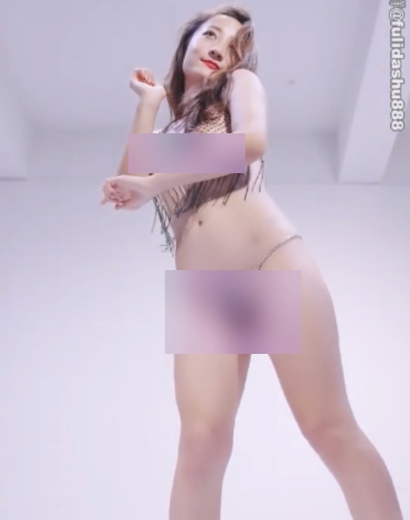 抖音风露脸反差婊视频第8弹：热舞卡点放飞自我合集百度盘