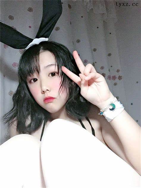 奶酪陷阱：美女网红主播的身材给力佳作