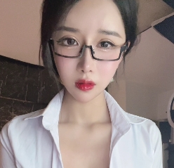 网易CC小恩雅土豪百元定制合集