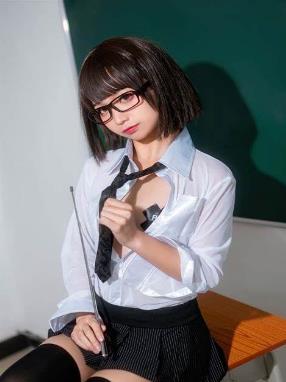 沫沫酱视频合集：18.2G，116个视频，二次元宅女眼镜妹直播精彩表现