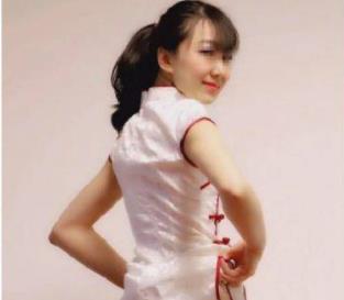 北京银行银行妹子孙滢心视频合集：高傲嘴脸背后的细致与耐心