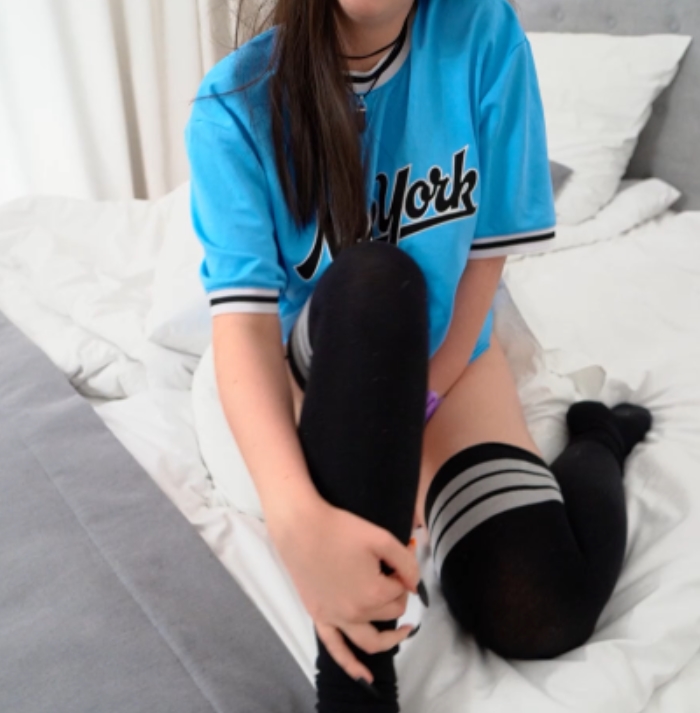 珍贵御姐-candy_love-5月新视频盘，后缀rar需解压两次，限量销售，请勿在线解压