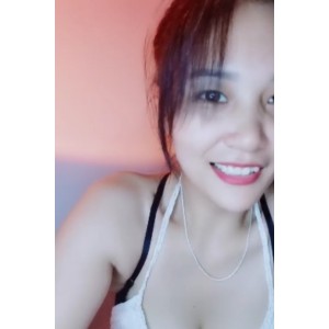 岳绮罗：撩人小妖精自录视频，无水印无人爱我，收费房漏某处闪现，哭了