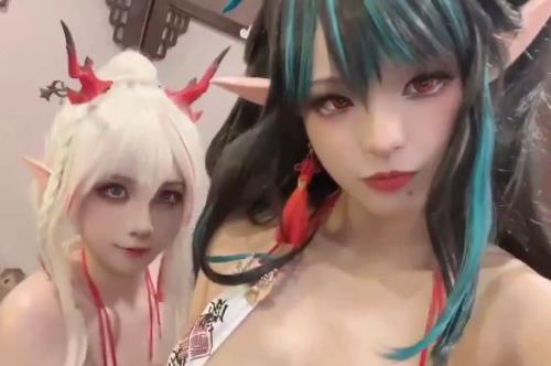 湾湾大人cos漫展：N子涂油热点抱抱贴贴颜值下载观看