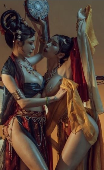 斗鱼超人气美女模特主播COS网红浮力姬大球女神秋和柯基合集