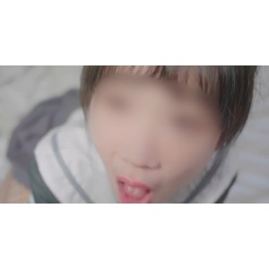 温暖亲和力：小七软同学的Demi爹咪2v795m