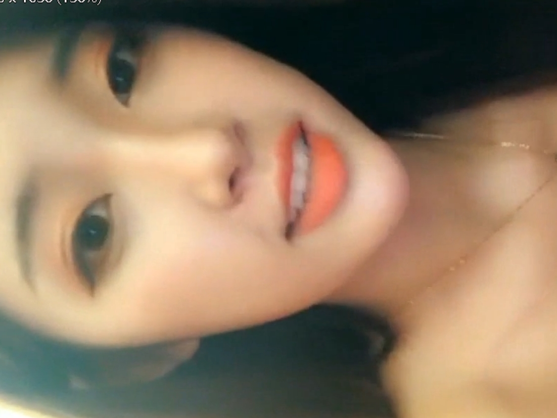 美足艺术丽柜筱筱舔脚合集：12V+6.5G视频百度盘