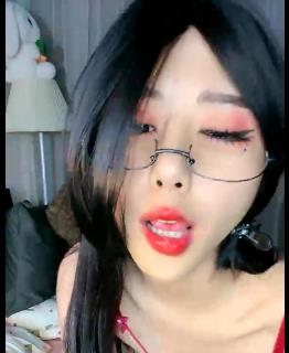 草莓味软糖自拍大佬悬赏，完整剧情车灯S货，观看享受