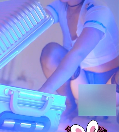 SWAG粉红兔：时尚淑女裙装视频合集，4.7G高清画质惊艳男人心