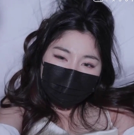 火爆视频曝光！娜娜通话男后狂玩油亮丝袜内释，视频2.03GB+1V