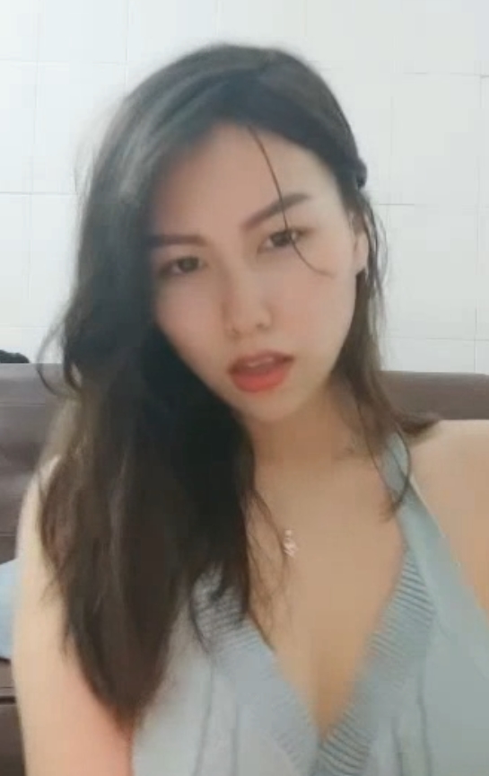 高人气姐妹花呇竍88v15g：网络收藏热门，百度ED2K都在追