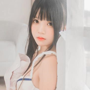 桜桃喵原创作品，超美妹子Coser，3.5G视频资源，5套尺度作品