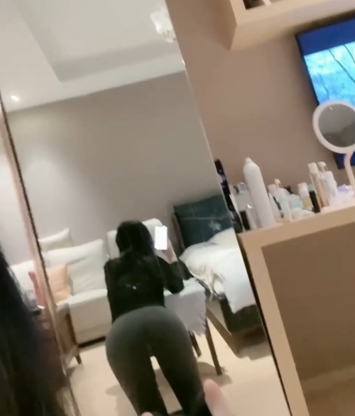 推特高颜水嫩一线天光“阴”某处，视频大小141MB，百度盘下载