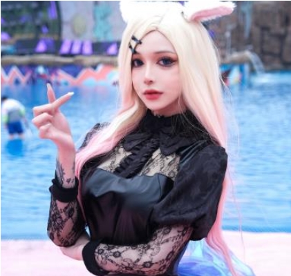 某推网红TS酱酱视频合集，精彩内容一网打尽！