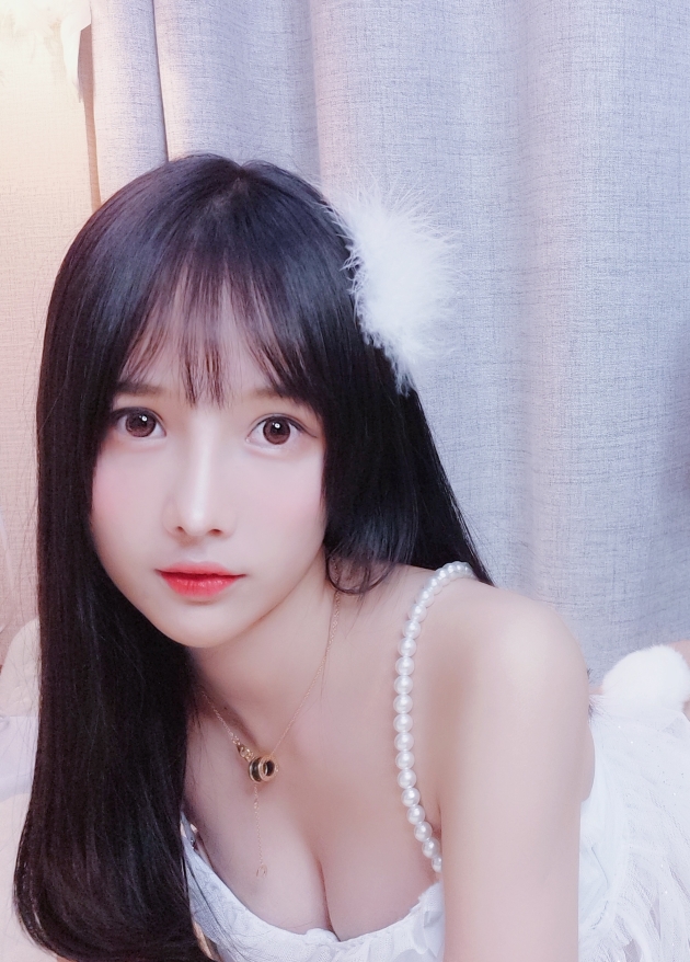 神秘视频主播小小奶瓶儿71P5.88GB作品合集