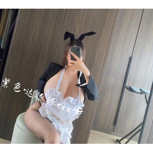 虎牙女神童小芯紫色球器销魂绝美744M合集