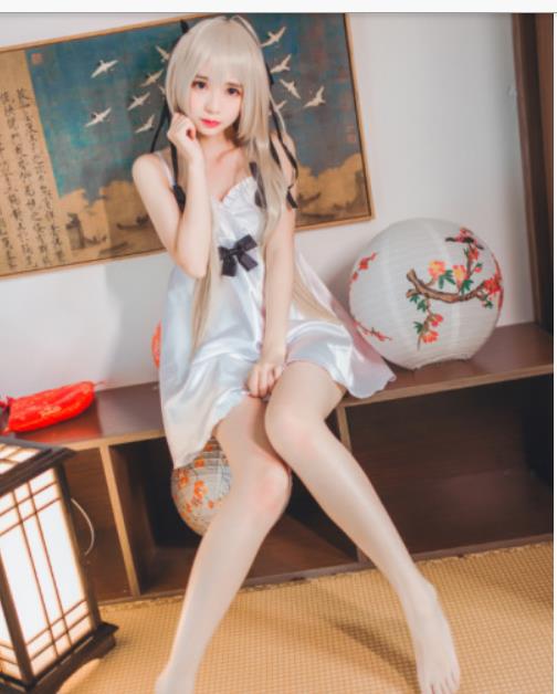 虎牙超人气小仙女疯猫ss：cosplay女神视频合集