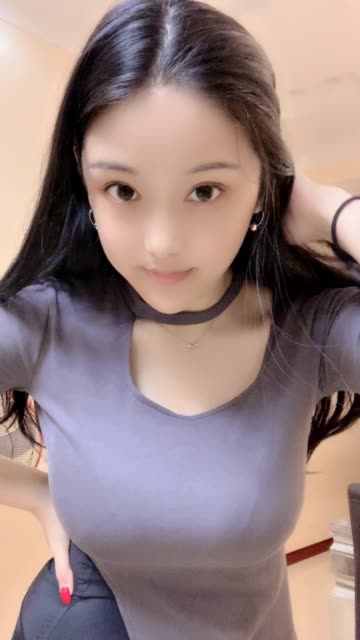 力，更是希望能够传递出女人的内外美。如果你也喜欢成熟型美女，那么这份珍贵的私人合集绝对不能错过！赶快点击观看吧！