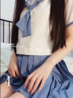 萌白酱幼桃旧资源合集，包含7个视频总计5.8G，神秘消失引发粉丝热议！