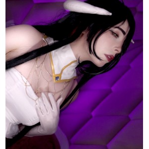 MollyRedWolf女神Coser合集重补，包含430个视频及全新ED2K链接，珍藏必备！