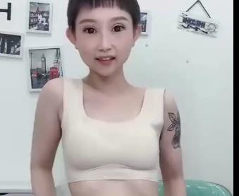 抖音月亮定制道具火热合集7V123M，封禁事件引发关注